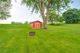 1402 Brookwood Dr, Mogadore, OH 44260 - Photo 29