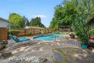 5760 Canterbury Rd, New Franklin, OH 44319 - Photo 3