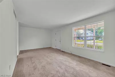 1917 Lexington Avenue, Lorain, OH 44052 - Photo 3