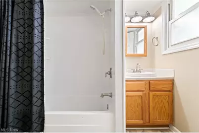 777 Montana Avenue, Akron, OH 44314 - Photo 15