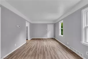 2115 Dowd Ave, Oakwood, OH 44107 - Photo 3