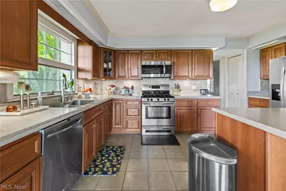4039 Palisades Drive, Weirton, WV 26062 - Photo 9