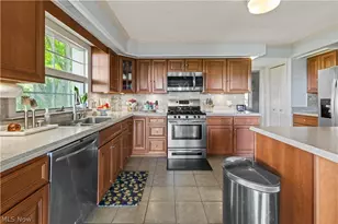 4039 Palisades Dr, Weirton, WV 26062 - Photo 9
