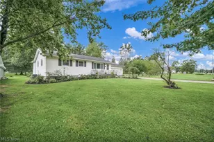 5803 Russia Rd, Amherst, OH 44001 - Photo 3