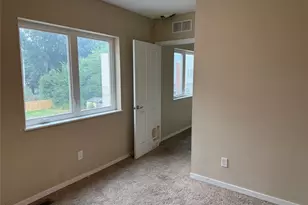 5703 Bridge Ave, Loveland, OH 44102 - Photo 9