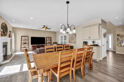 2285 N Bay Drive, Willoughby, OH 44094 - Photo 17