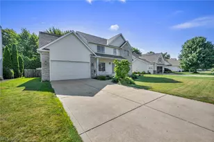 2285 N Bay Dr, Willoughby, OH 44094 - Photo 3