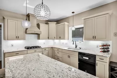 2285 N Bay Drive, Willoughby, OH 44094 - Photo 15