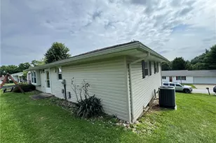 110 Locust Dr, Barnesville, OH 43713 - Photo 9