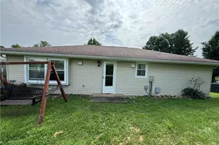 110 Locust Dr, Barnesville, OH 43713 - Photo 7
