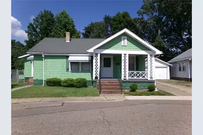 824 Grandview Avenue, Coshocton, OH 43812 - Photo 1