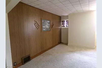 824 Grandview Avenue, Coshocton, OH 43812 - Photo 5