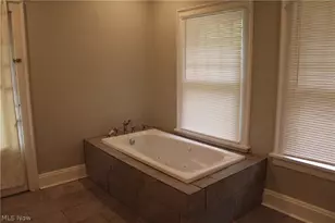 9501 Shakespeare Pkwy, Loveland, OH 44108 - Photo 5