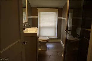 9501 Shakespeare Pkwy, Loveland, OH 44108 - Photo 11