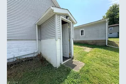 192 1st Street NE, Barberton, OH 44203 - Photo 43