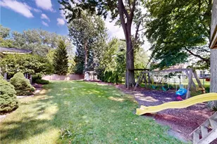 126 Pepperdine Dr, Elyria, OH 44035 - Photo 3