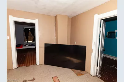 700 W 17th Street, Lorain, OH 44052 - Photo 15