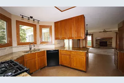1416 Timbertop Drive, Tallmadge, OH 44278 - Photo 9