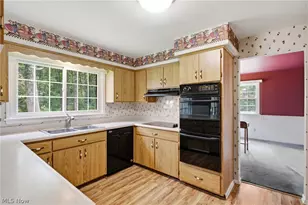 17953 Lost Trail, Chagrin Falls, OH 44023 - Photo 13