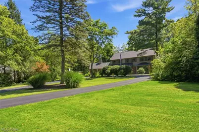 17953 Lost Trail, Chagrin Falls, OH 44023 - Photo 3
