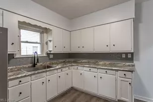 538 Redondo Rd, Youngstown, OH 44504 - Photo 25