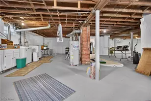 156 Woodhill Dr, Amherst, OH 44001 - Photo 41