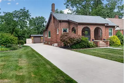 156 Woodhill Drive, Amherst, OH 44001 - Photo 3