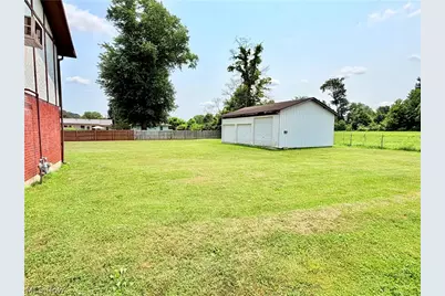 1601 Hill Street, Belpre, OH 45714 - Photo 11