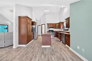 3948 Johnson Rd, Norton, OH 44203 - Photo 7
