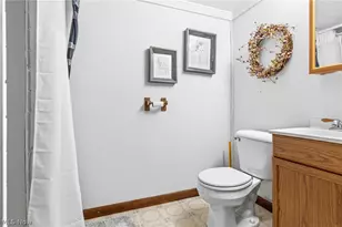 7910 Burkey Rd NW, North Canton, OH 44720 - Photo 31