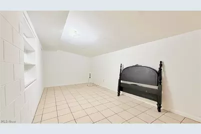 1094 Clement Avenue, Belpre, OH 45714 - Photo 11