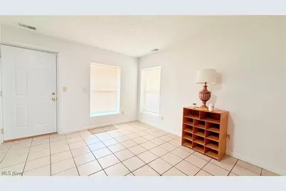 1094 Clement Avenue, Belpre, OH 45714 - Photo 9