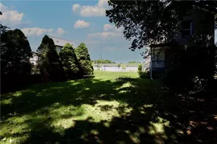 1182 5th Ave, Akron, OH 44306 - Photo 5