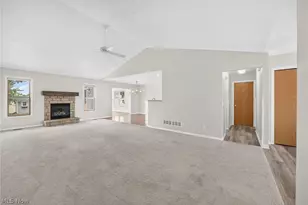 11051 Trenton Rd NW, Uniontown, OH 44685 - Photo 9