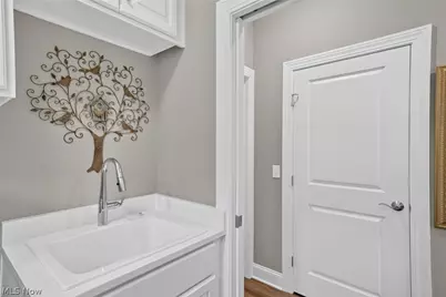 2060 Hawthorn Court, Green, OH 44720 - Photo 23