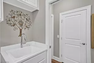 2060 Hawthorn Ct, Green, OH 44720 - Photo 23