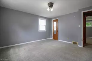 1307 Humbolt Ave, Youngstown, OH 44502 - Photo 17