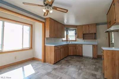 1307 Humbolt Avenue, Youngstown, OH 44502 - Photo 9