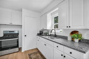 4102 E 189th St, Loveland, OH 44122 - Photo 9