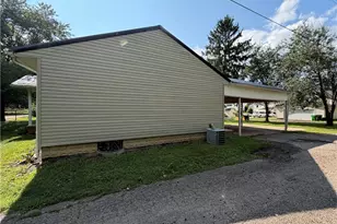 1104 Herbig Ave, Coshocton, OH 43812 - Photo 5
