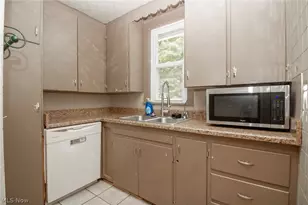 168 Poland Ave, Struthers, OH 44471 - Photo 13