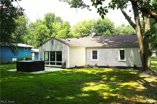 17 Nepahwin Dr, Timberlake, OH 44095 - Photo 3