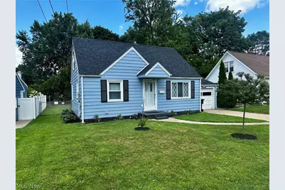 2229 39th Street NW, Canton, OH 44709 - Photo 1