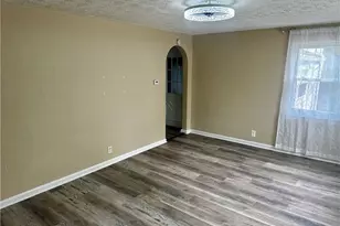 2229 39th St NW, Canton, OH 44709 - Photo 9