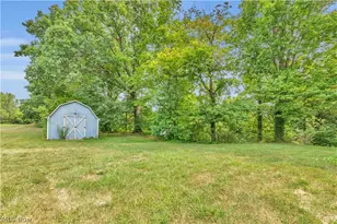 19971 Indian Hollow Rd, Wellington, OH 44090 - Photo 3