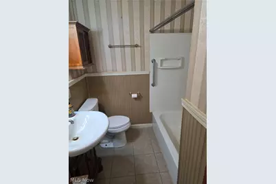 490 Bonshire Road, Akron, OH 44319 - Photo 7