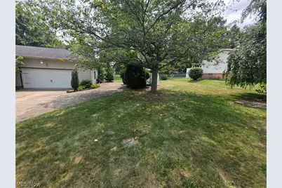 490 Bonshire Road, Akron, OH 44319 - Photo 3