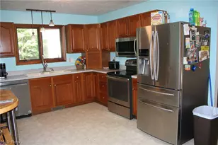 1696 Concord Ct, Roaming Shores, OH 44084 - Photo 17
