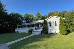 1696 Concord Ct, Roaming Shores, OH 44084 - Photo 3