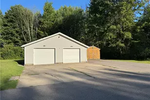 1696 Concord Ct, Roaming Shores, OH 44084 - Photo 9